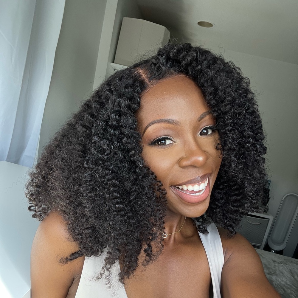 AFRO CURLY GLUELESS 5X5
CLOSURE LACE WIG